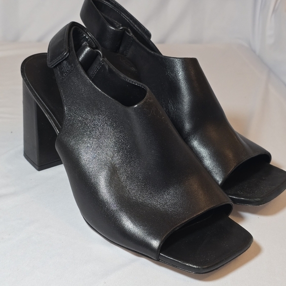 Vince Shoes - Vince. Black Leather Open Toe Stack Heel Sandals Square Toe Shoes, sz 8